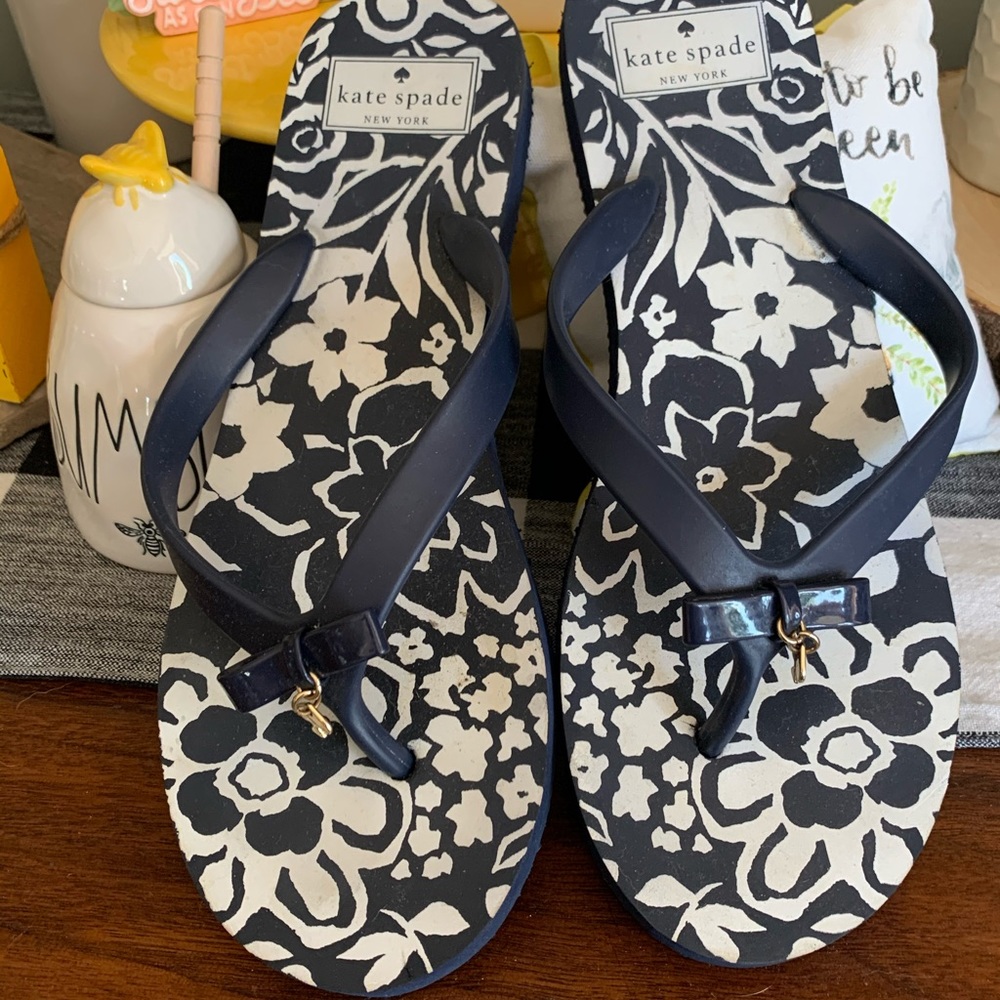 Kate spade flip flops